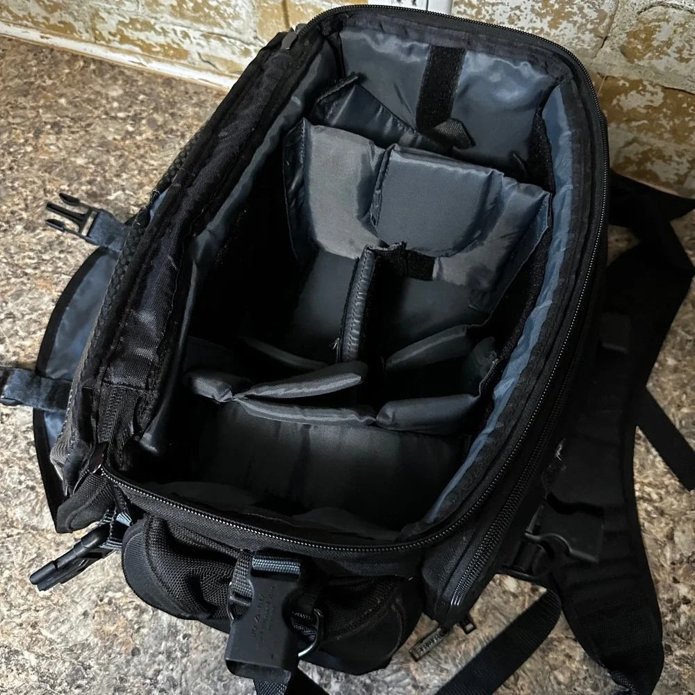 Tamrac Pro 8 Camera Bag Unisex Large Black Good Padded Shoulder Strap 5608